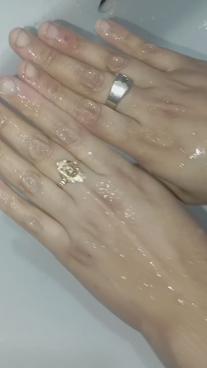 Collection of Ratinol Face mask (Instant Whiting and Glowing) in a gallery layout